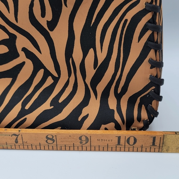 Liz Claiborne Shoulder Bag Animal Print Small Tan - Picture 2 of 9